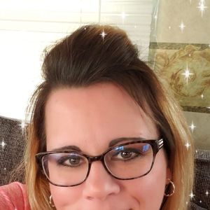 Meet your Posher, Crystal